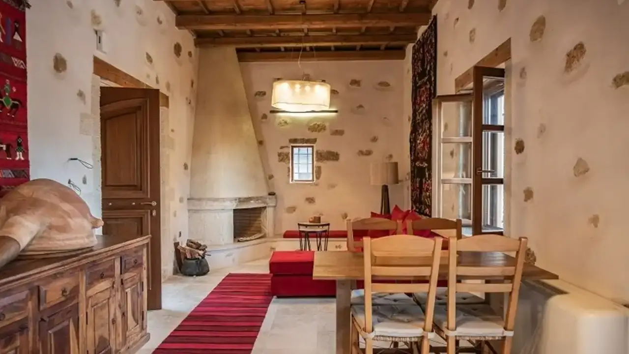 buy traditional home in crete