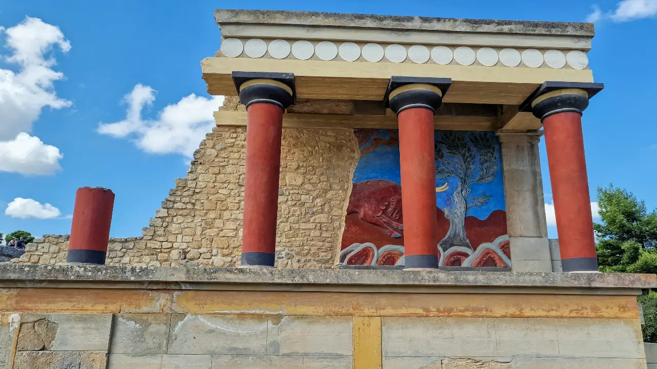 knossos palace crete