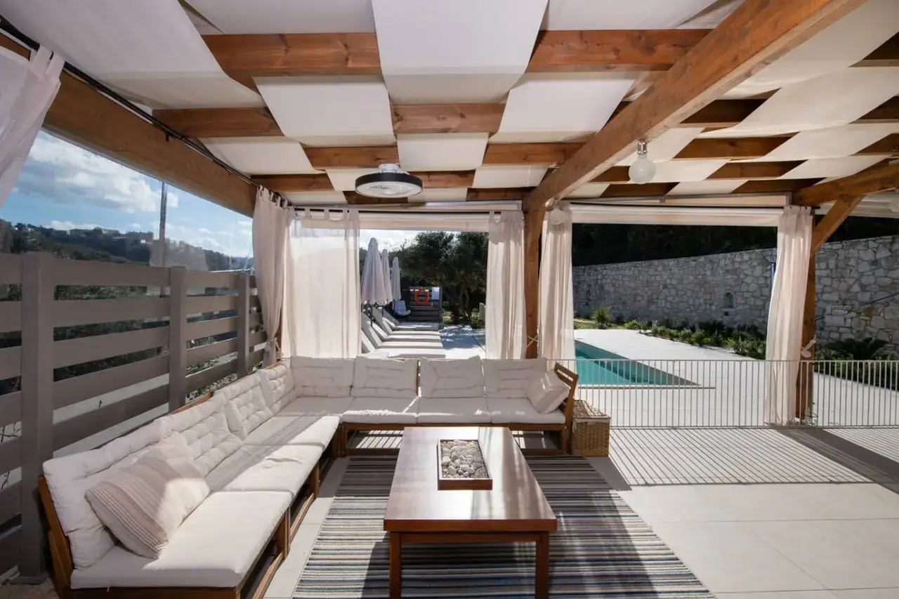 villa for rent crete profit